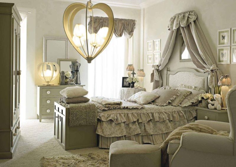 Мебель в Москве: купить кровать недорого или купить стол на заказ! кровати