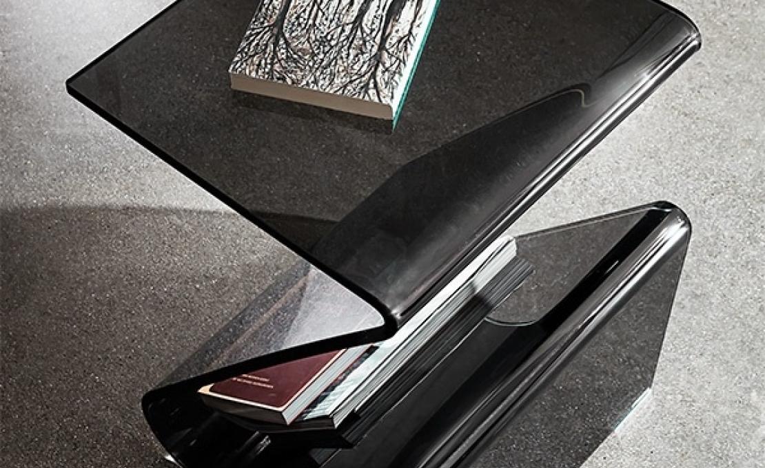 Журнальный столик от фабрики Sovet Italia модель Zeta Side Table