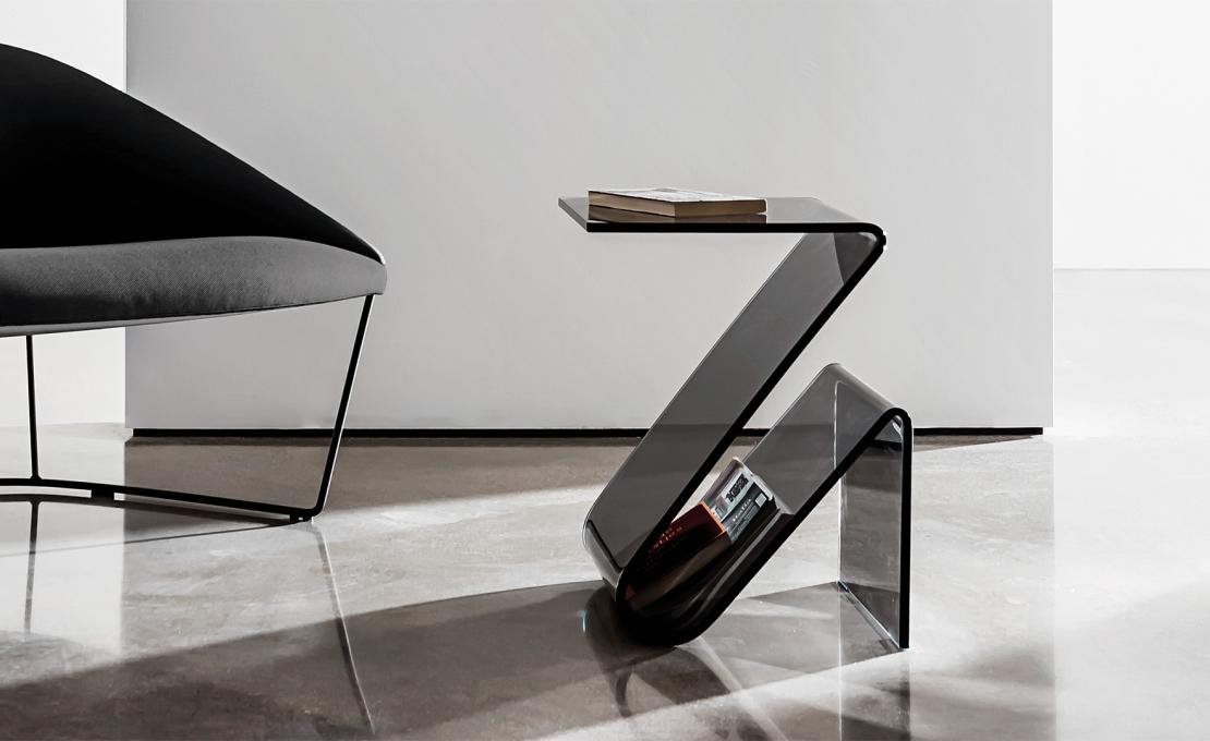 Журнальный столик от фабрики Sovet Italia модель Zeta Side Table