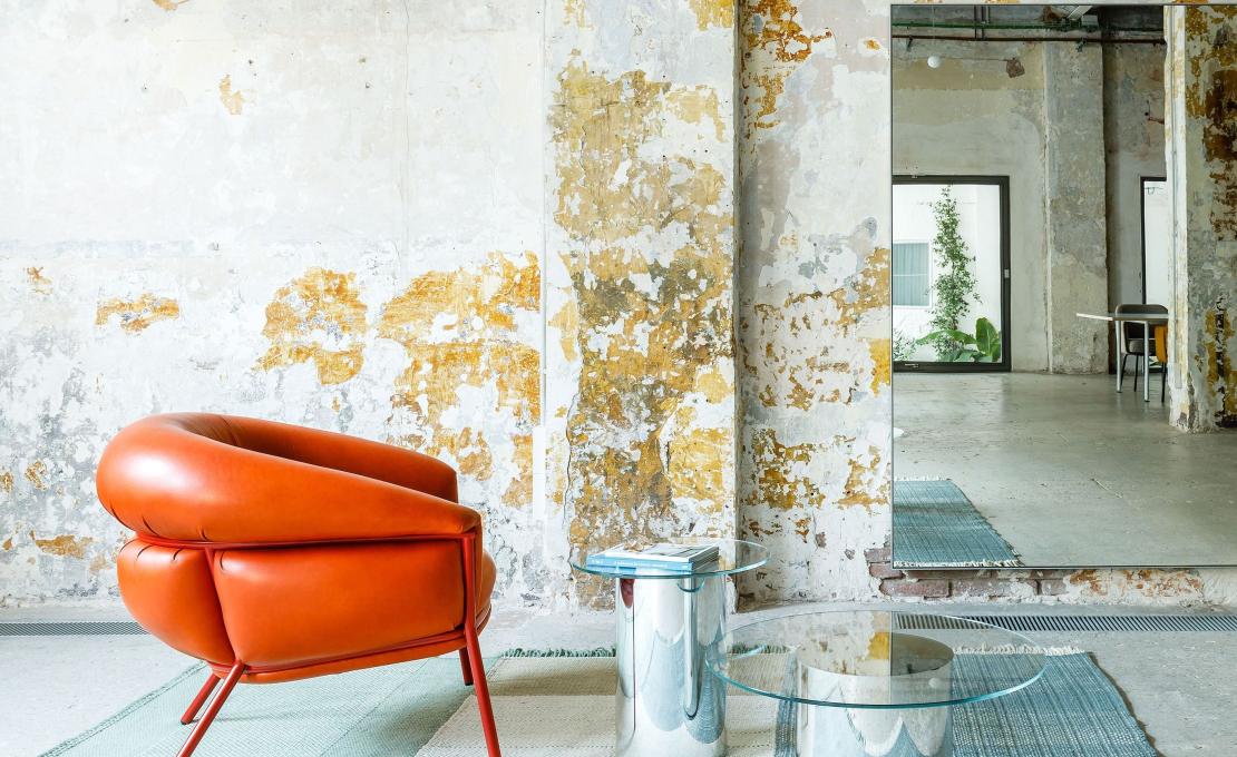 Журнальный столик от фабрики BD Barcelona Design модель 2001 Side 