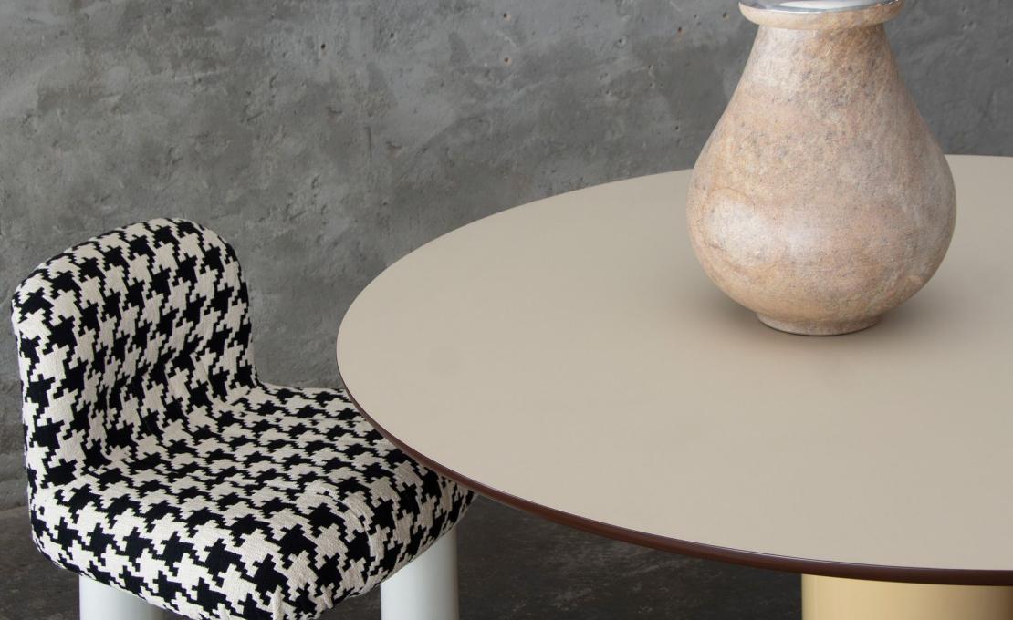 Стол круглый от фабрики BD Barcelona Design модель EXPLORER4\