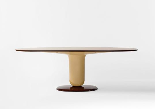 Стол от фабрики BD Barcelona Design модель EXPLORER