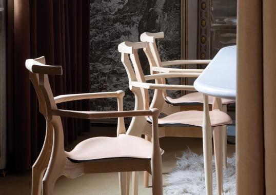 Стул от фабрики BD Barcelona Design модель GAUFR-