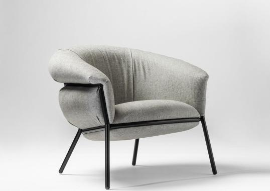 Кресло от фабрики BD Barcelona Design модель Grasso Arm