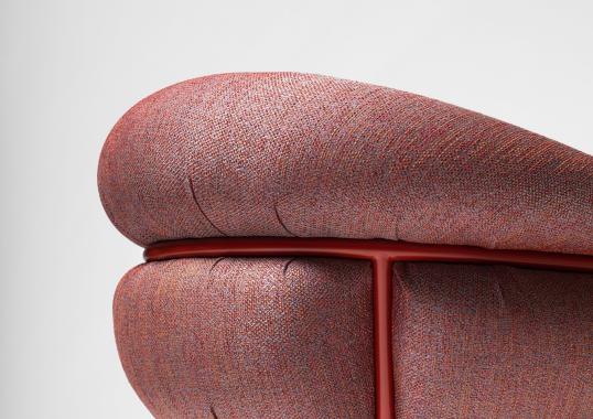 Кресло от фабрики BD Barcelona Design модель Grasso Arm