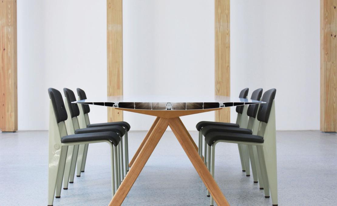 Стол от фабрики BD Barcelona Design модель B120-WOOD