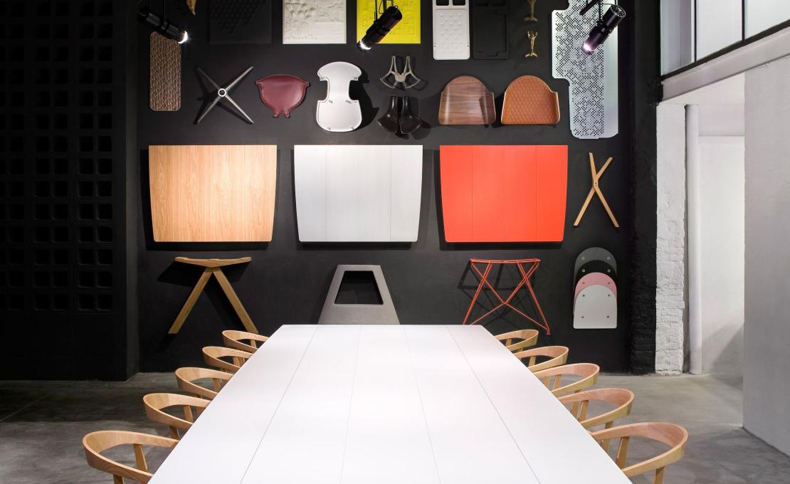 Стол от фабрики BD Barcelona Design модель B150-WOOD