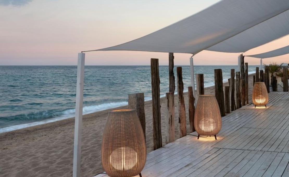 Уличный светильник от фабрики Bover модель Amphora Floor Lamp