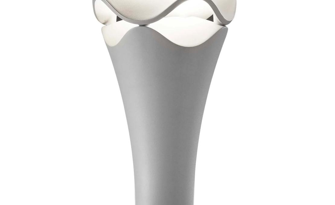 Уличный светильник от фабрики Bover модель Cornet Floor Lamp