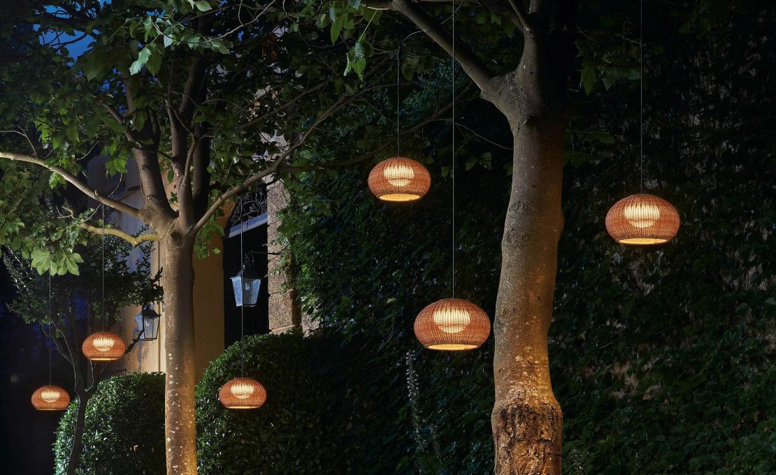 Уличный светильник от фабрики Bover модель Garota Hang Pendant Lamp