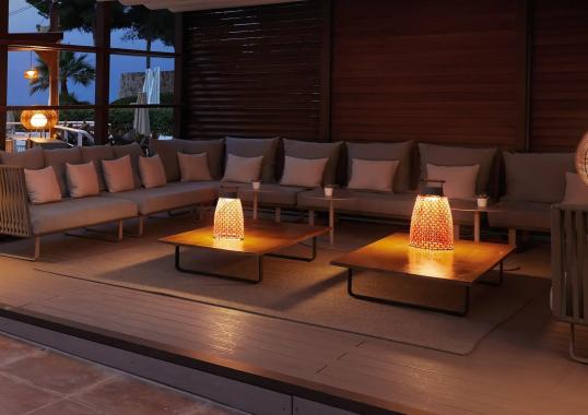 Уличный светильник от фабрики Bover модель Nans Por  Lamp