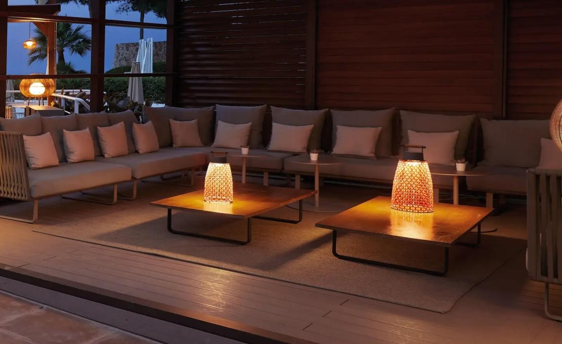 Уличный светильник от фабрики Bover модель Nans Por  Lamp