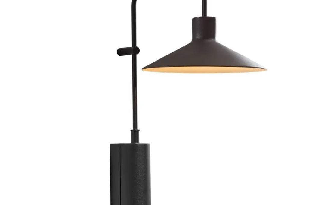 Уличный светильник от фабрики Bover модель Platet Wall Lamp