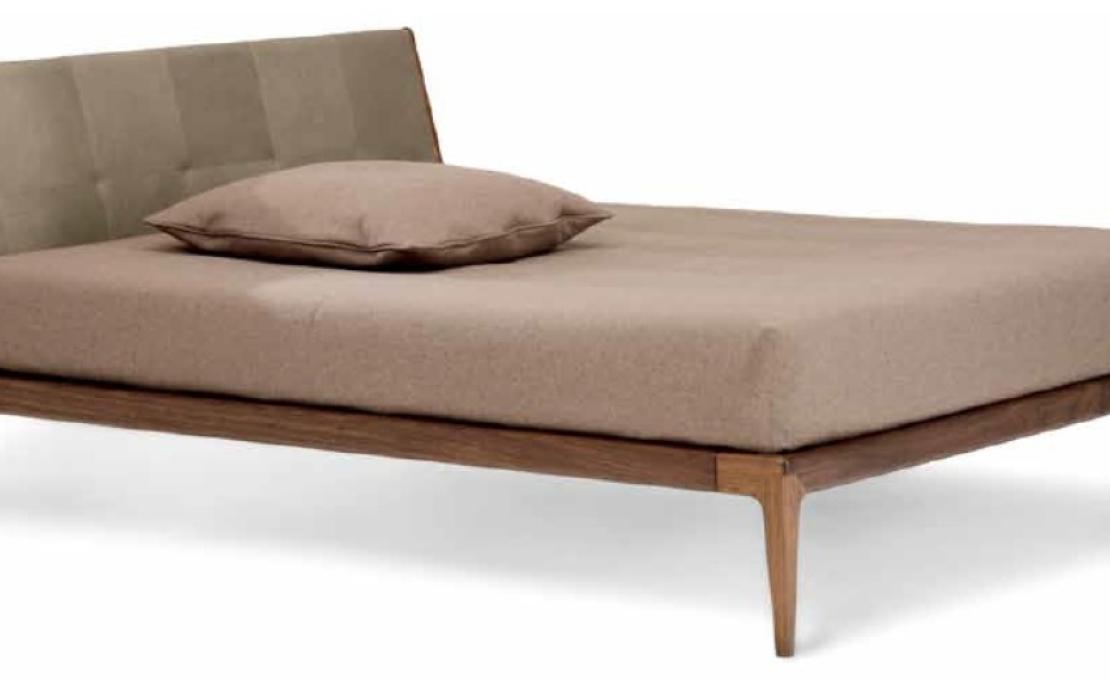 Кровать от фабрики Ceccotti Collezioni модель Brad Bed