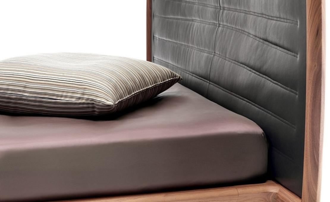 Кровать от фабрики Ceccotti Collezioni модель Buonanotte Valentina Uph Bed