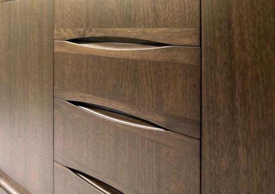 Сервант от фабрики Ceccotti Collezioni модель Brad Sideboard