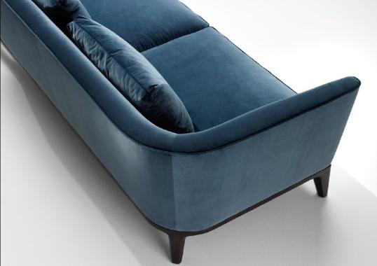 Диван от фабрики Ceccotti Collezioni модель Caracalla Basso Sofa