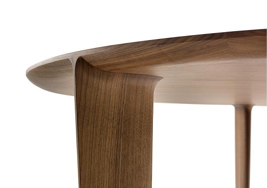 Стол от фабрики Ceccotti Collezioni модель Deriva