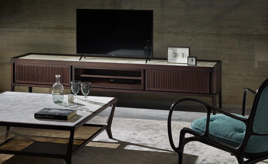 Сервант от фабрики Ceccotti Collezioni модель Full TV Cabinet