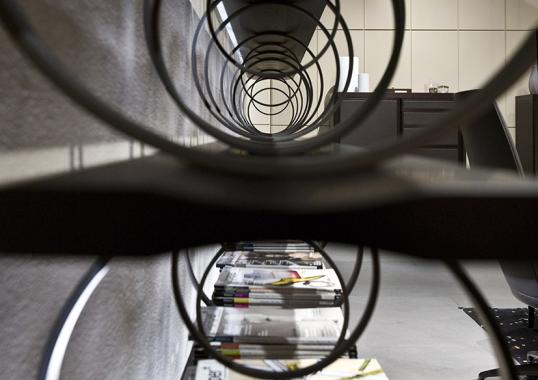 Стеллаж для книг от фабрики Ceccotti Collezioni модель Flying Circles Bookcase