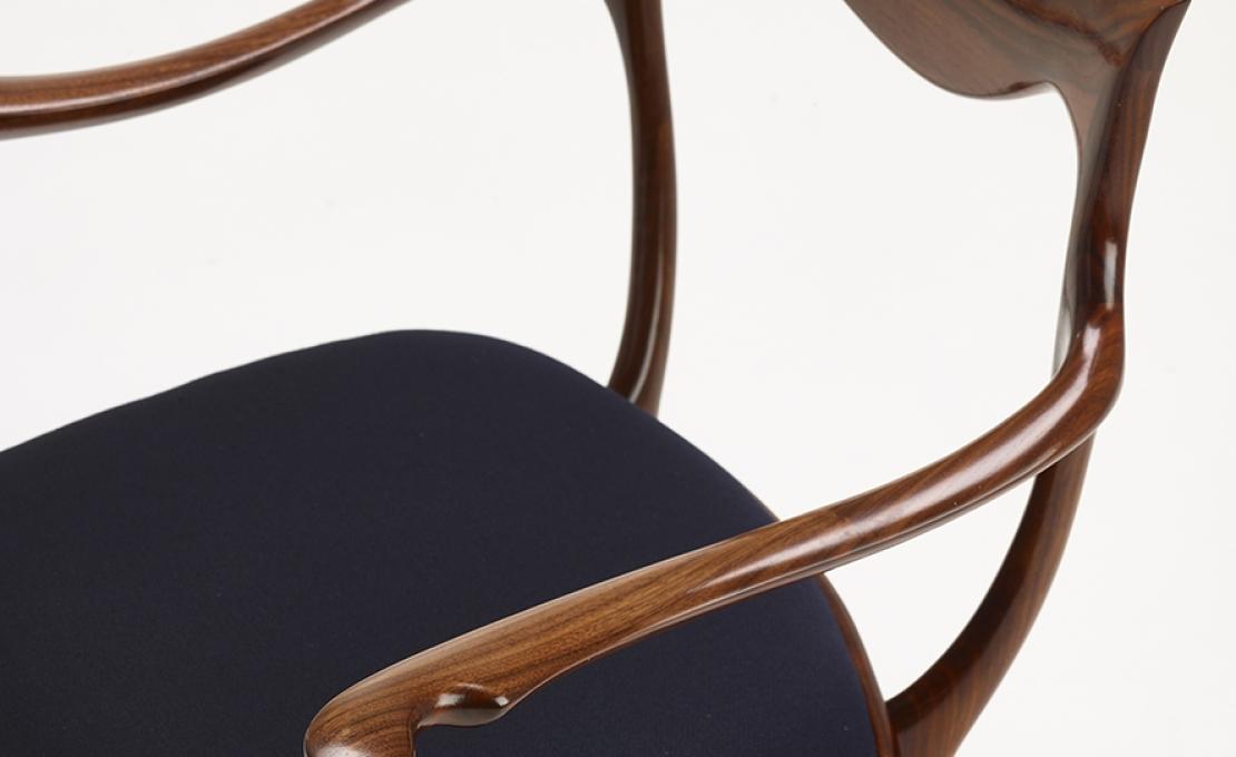 Кресло от фабрики Ceccotti Collezioni модель Hypnos Arm