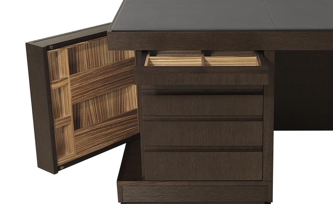 Письменный Стол от фабрики Ceccotti Collezioni модель I.C.S. Writing Desk