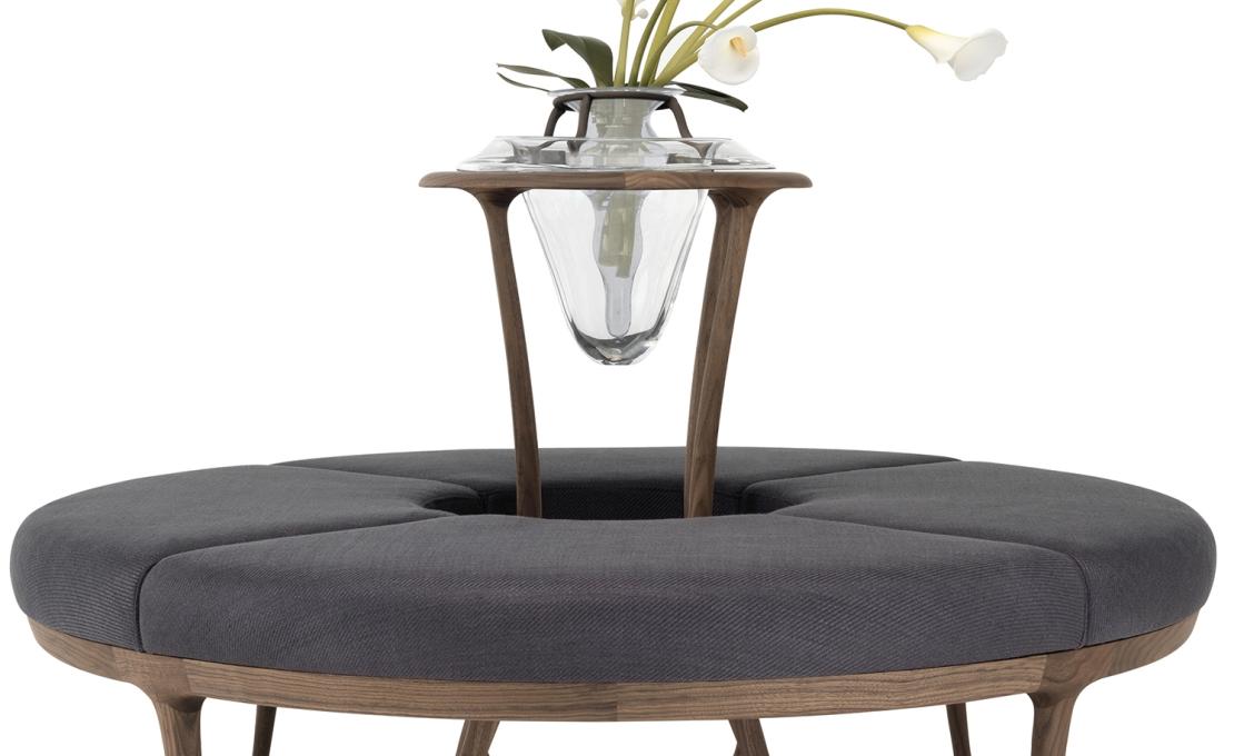 Диван от фабрики Ceccotti Collezioni модель Large Flower Sofa