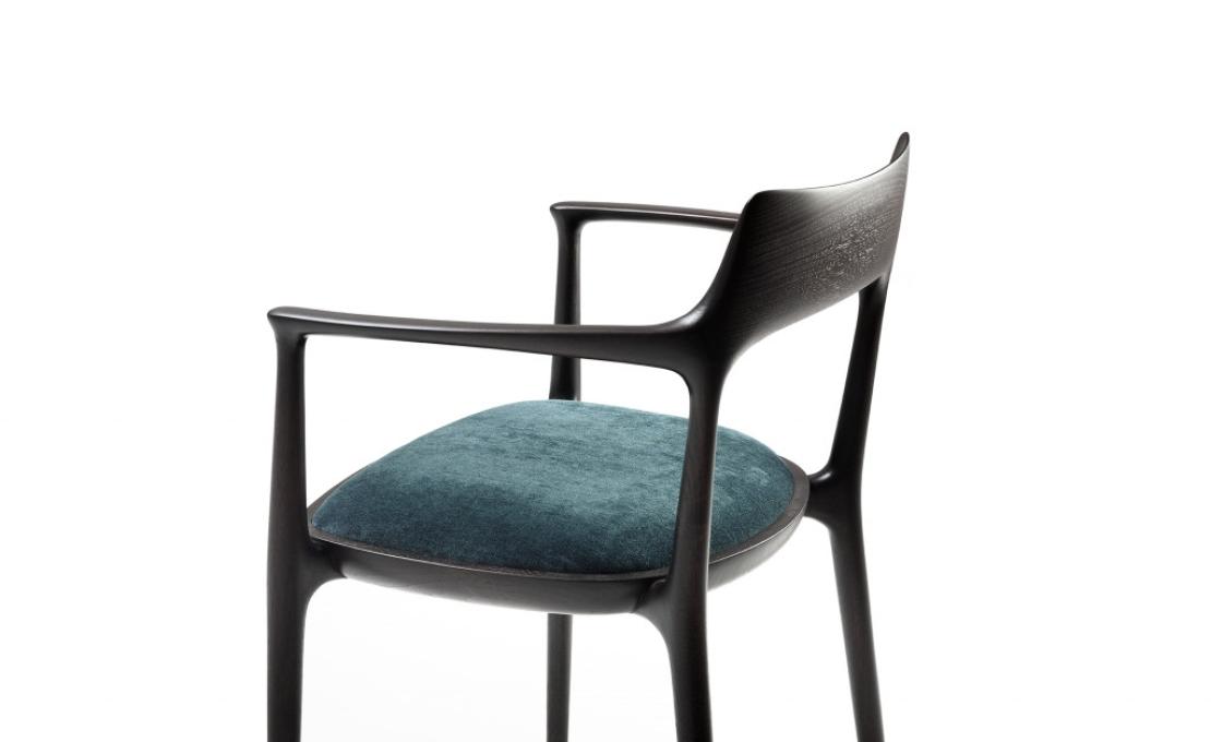 Кресло от фабрики Ceccotti Collezioni модель Janine Small Arm