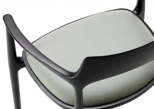 Кресло от фабрики Ceccotti Collezioni модель Janine Small Arm