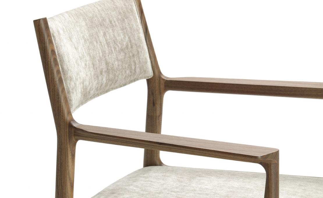 Кресло от фабрики Ceccotti Collezioni модель Lisa Small Arm