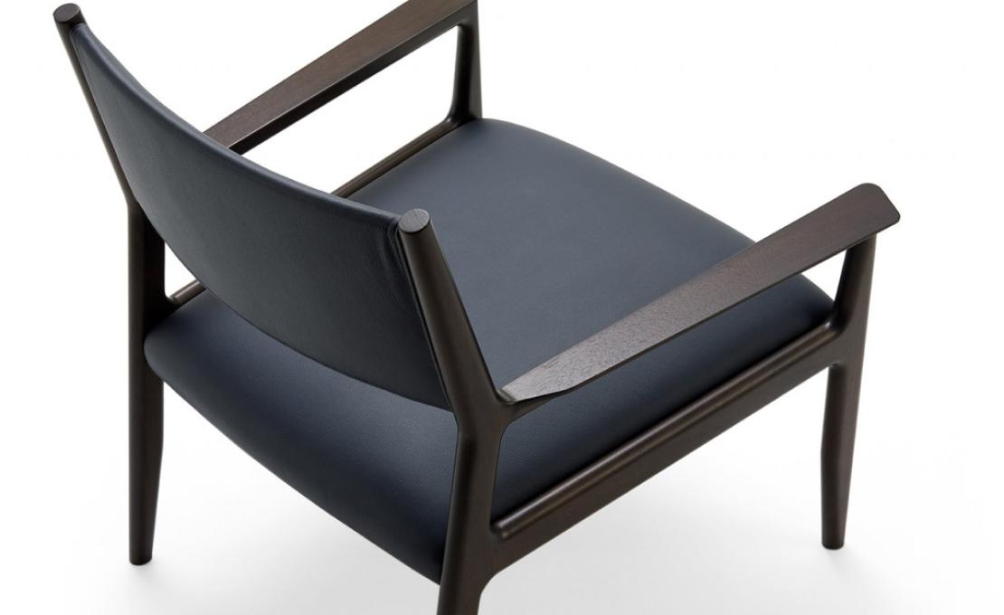 Кресло от фабрики Ceccotti Collezioni модель Lisa Arm