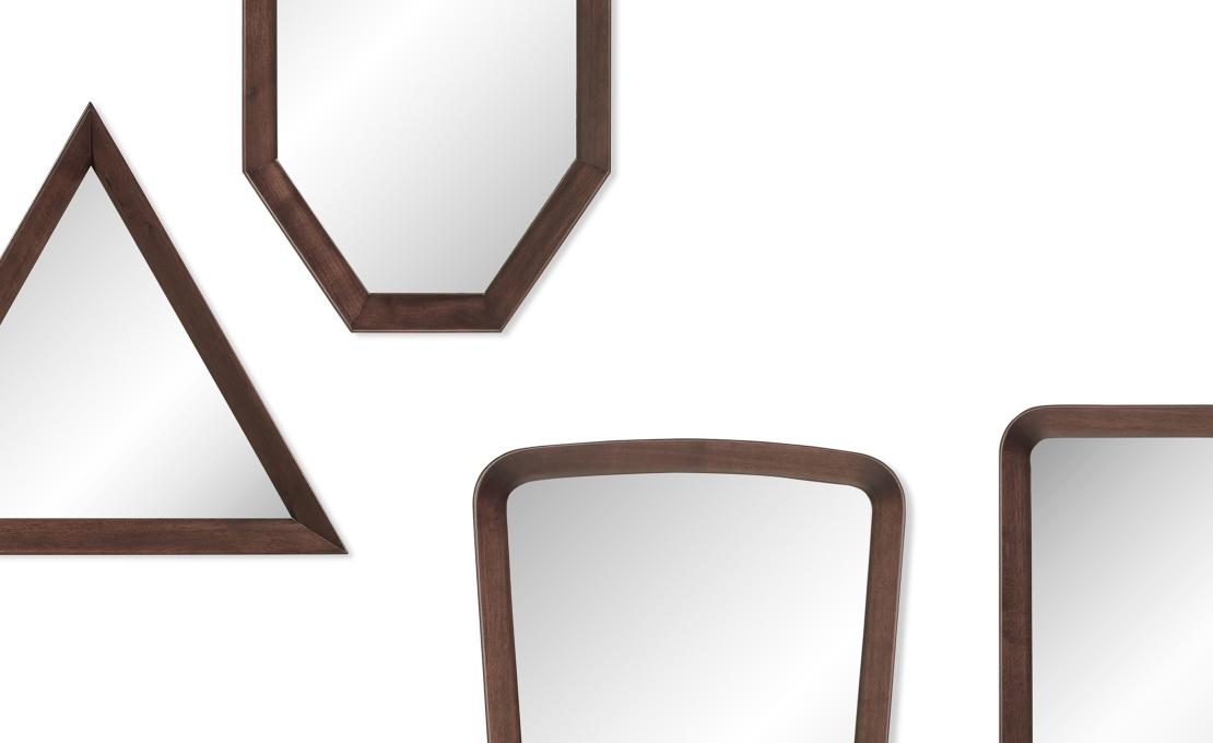 Зеркало от фабрики Ceccotti Collezioni модель Mini Groove Mirror