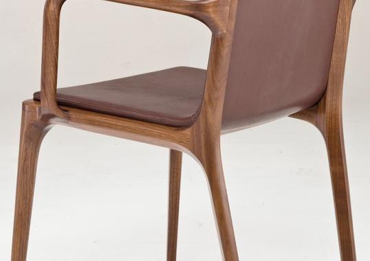 Стул от фабрики Ceccotti Collezioni модель Otto with Armrests