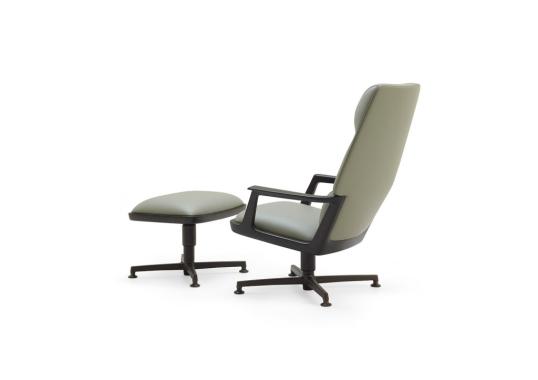 Кресло от фабрики Ceccotti Collezioni модель Pigra Arm