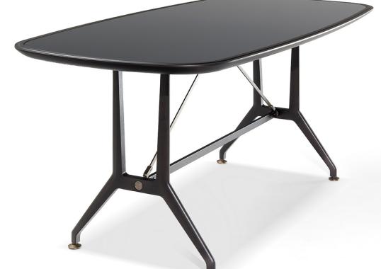 Стол от фабрики Ceccotti Collezioni модель SOPWITH 185