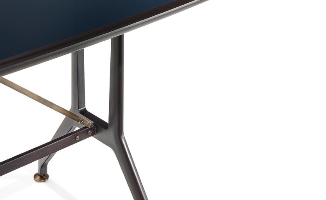 Письменный Стол от фабрики Ceccotti Collezioni модель SOPWITH 165 DESK