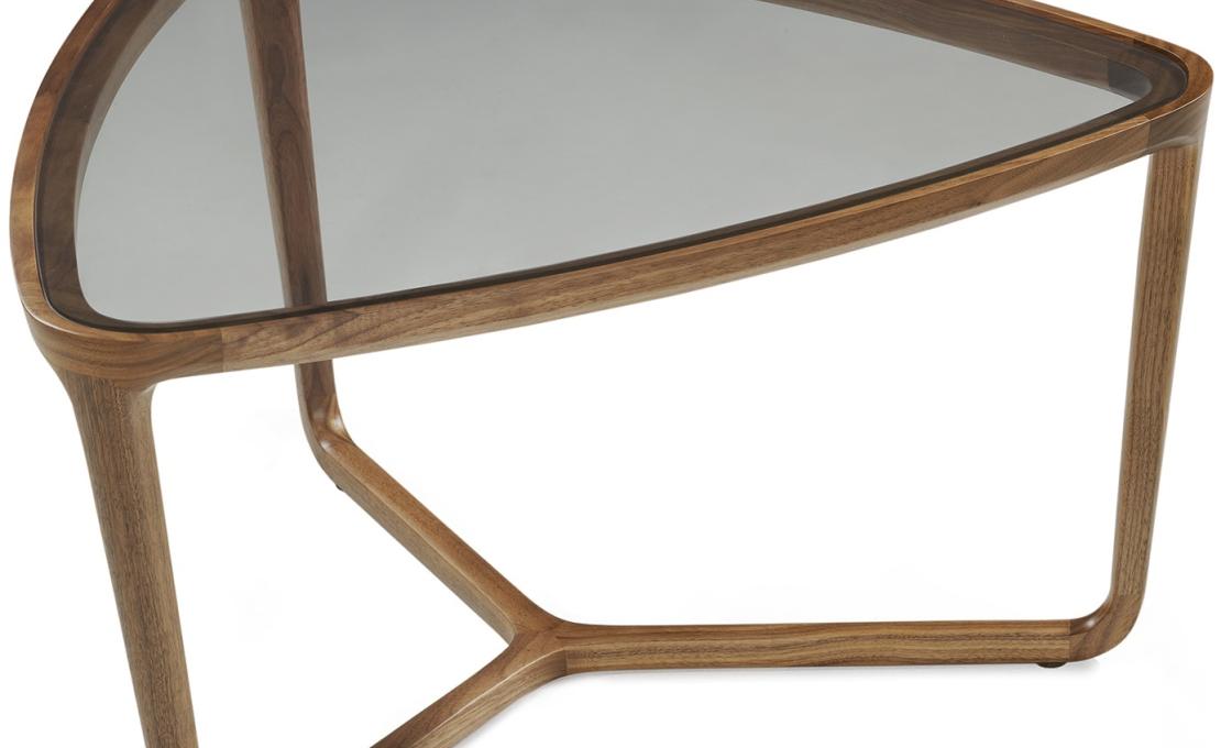 Журнальный столик от фабрики Ceccotti Collezioni модель Stella Triangolar Side