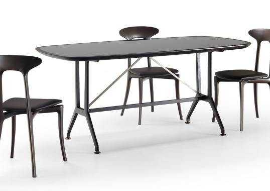 Стол от фабрики Ceccotti Collezioni модель SOPWITH 185