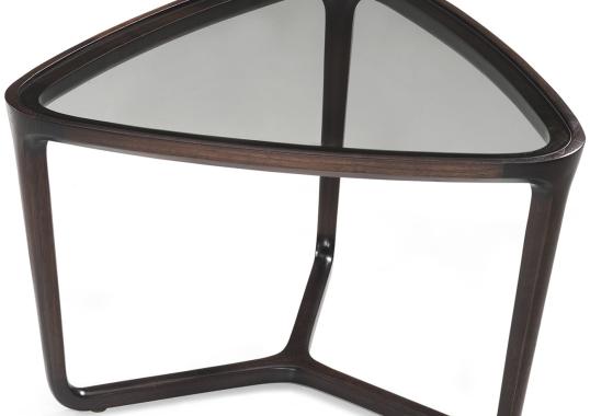 Журнальный столик от фабрики Ceccotti Collezioni модель Stella Triangolar Side