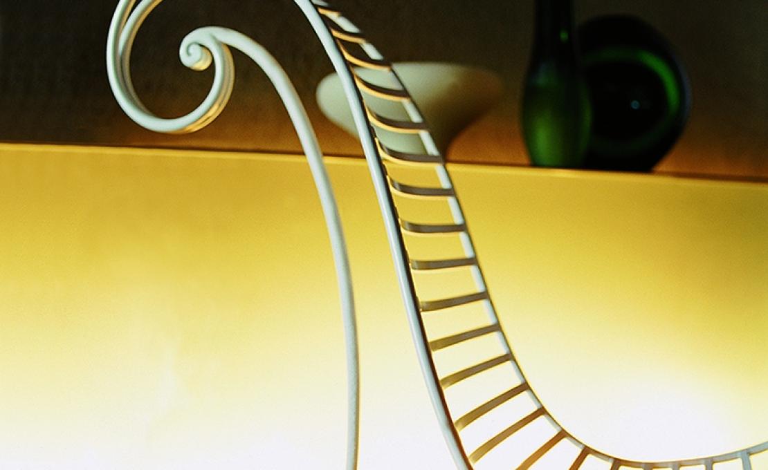 Стул от фабрики Ceccotti Collezioni модель Spine