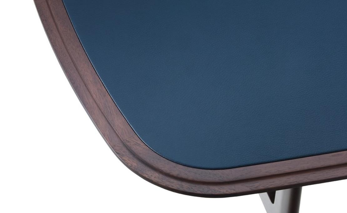 Стол от фабрики Ceccotti Collezioni модель SOPWITH 185