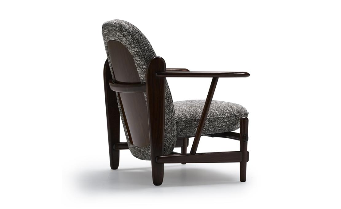 Кресло от фабрики Ceccotti Collezioni модель T-BONE