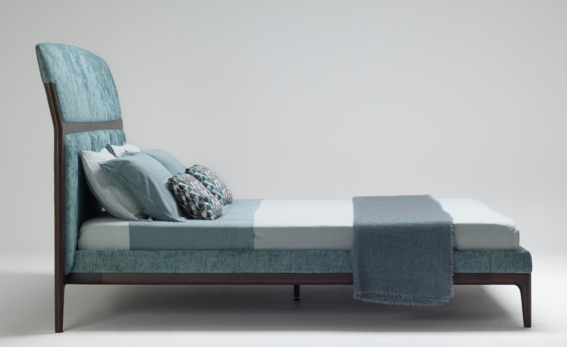 Кровать от фабрики Ceccotti Collezioni модель Tomorrow Morning Bed