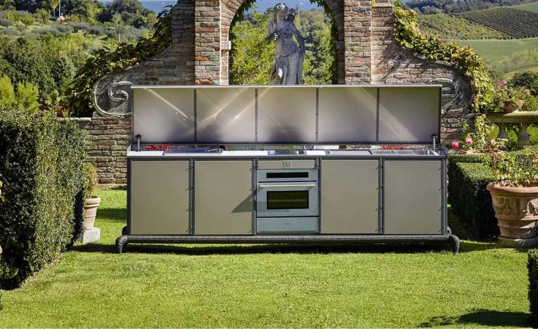 Уличная кухня модель Linear Outdoor Kitchen от фабрики Dolcefarniente