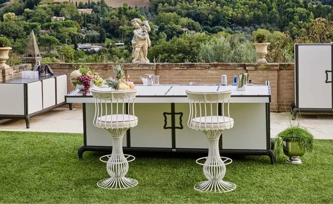 Уличная кухня модель Linear Outdoor Kitchen от фабрики Dolcefarniente