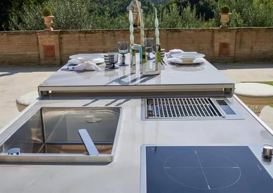 Уличная кухня модель Linear Outdoor Kitchen от фабрики Dolcefarniente