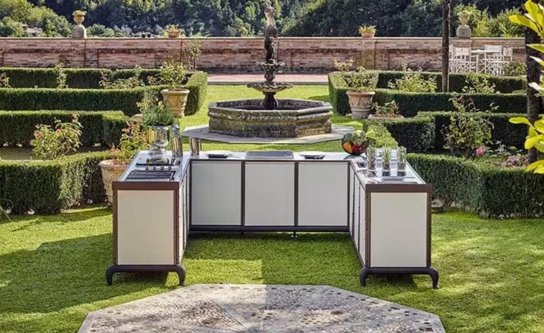 Уличная кухня модель Linear Outdoor Kitchen от фабрики Dolcefarniente