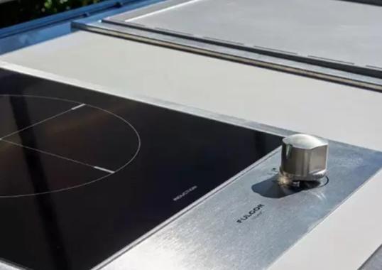 Уличная кухня модель Linear Outdoor Kitchen от фабрики Dolcefarniente