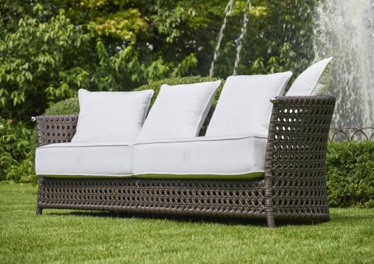 Коллекция уличной мебели модель Wezen от фабрики Dolcefarniente