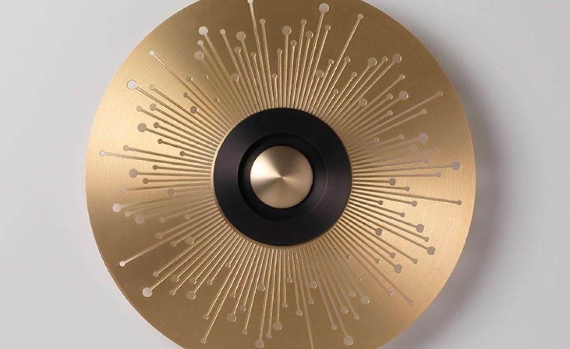 Настенный Светильник от фабрики CVL Luminaires модель Earth Sun Wall Lamp